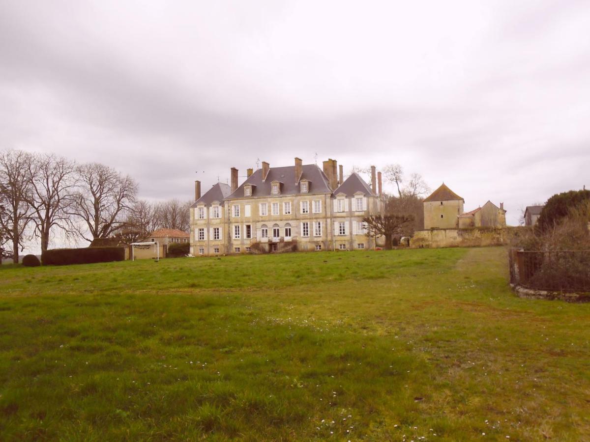 Chateau Des Noces Bazoges-en-Pareds Екстер'єр фото