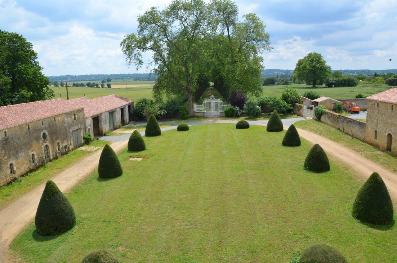 Chateau Des Noces Bazoges-en-Pareds Екстер'єр фото